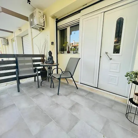 Nikos House * Ofrínion
