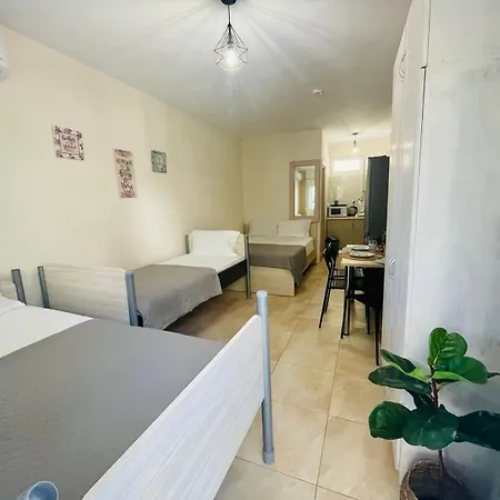 Nikos House By Delta Hospitality *